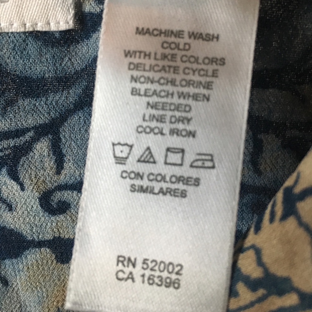 Liz Claiborne Blue and Yellow Button Down Shirt - Picture 4 of 6
